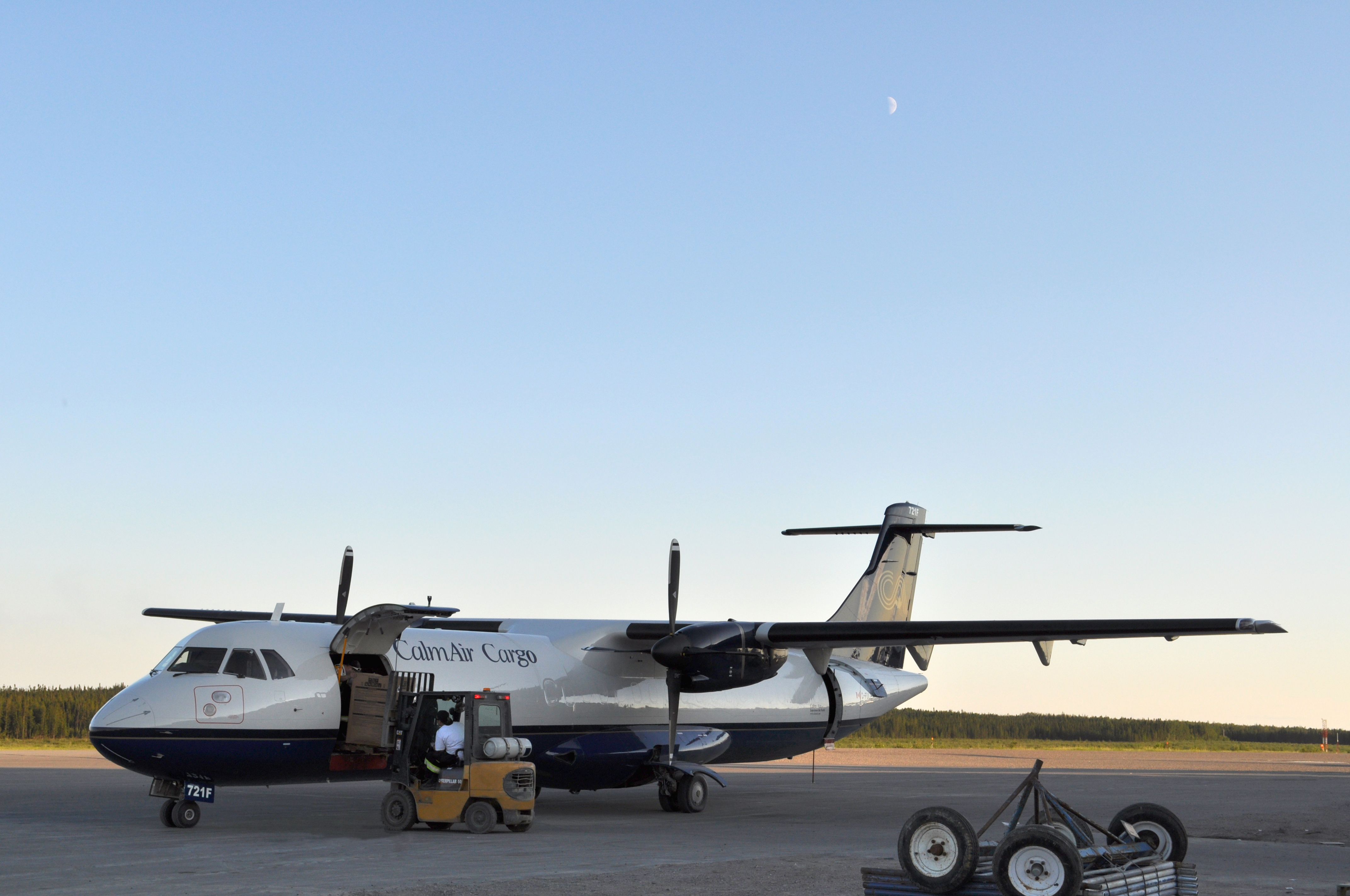 ATR72 Cargo - C-FULE 2.JPG (5.57 MB)